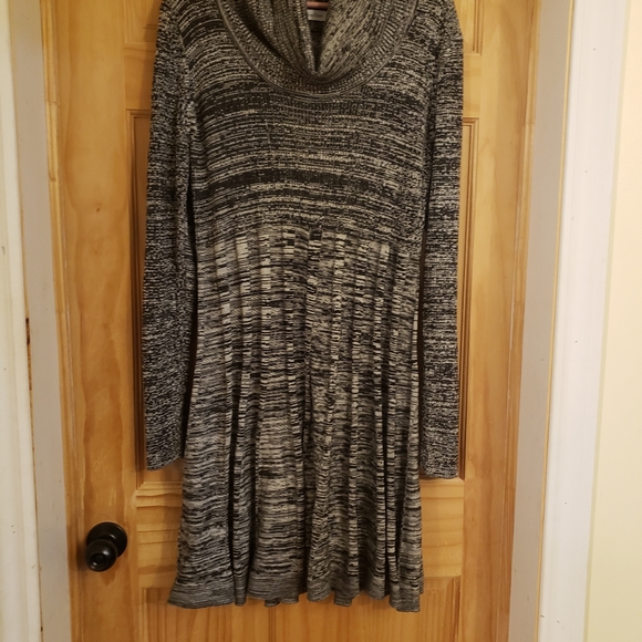 Calvin Klein dress - Picture 2 of 3